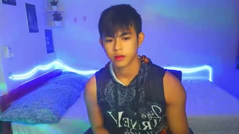 Loue online show from September 25, 1:43 pm