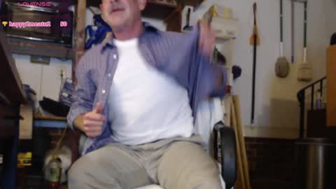 Snapshot of nctitanman chatting on December 10, 12:45 am Seth online show from December 10, 12:45 am