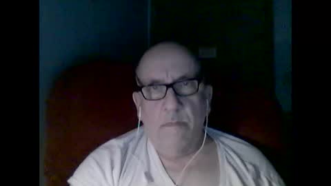 Snapshot of needlesslove chatting on September 20, 1:16 am Tom online show from September 20, 1:16 am