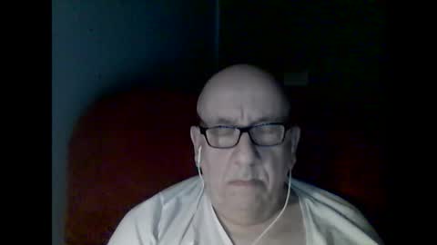 Snapshot of needlesslove chatting on September 27, 12:41 am Tom online show from September 27, 12:41 am