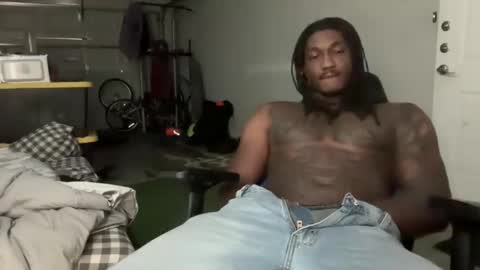 neednoluv online show from November 1, 8:13 pm