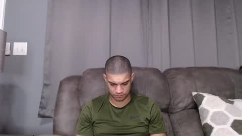 Snapshot of new_york_guy518 chatting on December 15, 11:31 pm Jordan   online show from December 15, 11:31 pm