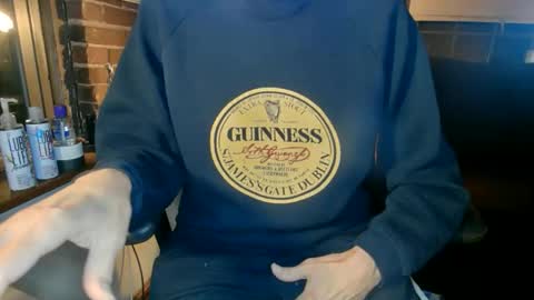 Snapshot of nfgwholoves2cum chatting on October 16, 1:24 am NFG  Nice Friendly Guy  Dick online show from October 16, 1:24 am