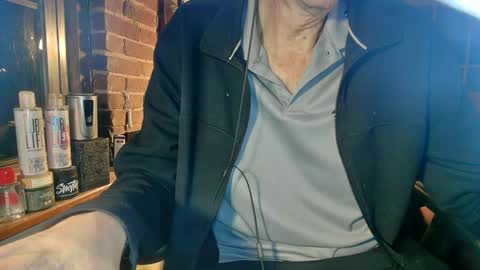 Snapshot of nfgwholoves2cum chatting on January 30, 10:51 pm NFG  Nice Friendly Guy  Dick online show from January 30, 10:51 pm