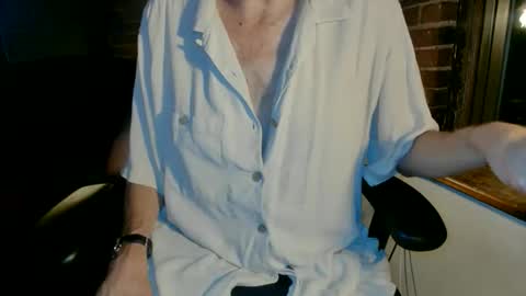 Snapshot of nfgwholoves2cum chatting on October 18, 2:05 am NFG  Nice Friendly Guy  Dick online show from October 18, 2:05 am