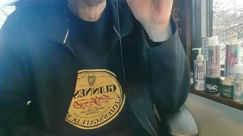 Snapshot of nfgwholoves2cum chatting on February 2, 9:23 pm NFG  Nice Friendly Guy  Dick online show from February 2, 9:23 pm