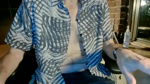 Snapshot of nfgwholoves2cum chatting on September 15, 2:47 am NFG  Nice Friendly Guy  Dick online show from September 15, 2:47 am
