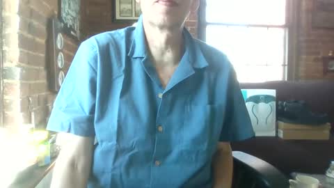 Snapshot of nfgwholoves2cum chatting on December 25, 4:32 pm NFG  Nice Friendly Guy  Dick online show from December 25, 4:32 pm