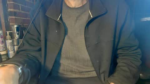 Snapshot of nfgwholoves2cum chatting on January 15, 11:08 pm NFG  Nice Friendly Guy  Dick online show from January 15, 11:08 pm