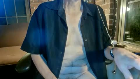 Snapshot of nfgwholoves2cum chatting on October 2, 2:37 am NFG  Nice Friendly Guy  Dick online show from October 2, 2:37 am