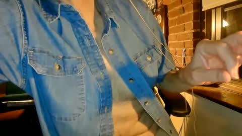 Snapshot of nfgwholoves2cum chatting on September 26, 2:42 am NFG  Nice Friendly Guy  Dick online show from September 26, 2:42 am