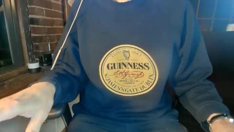Snapshot of nfgwholoves2cum chatting on October 14, 11:45 pm NFG  Nice Friendly Guy  Dick online show from October 14, 11:45 pm