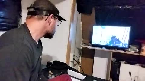 nicholasjesse51 online show from September 18, 4:14 am