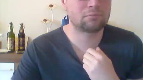 nick1990b online show from February 27, 10:04 am