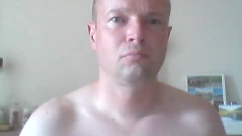 nick1990b online show from June 29, 4:40 pm