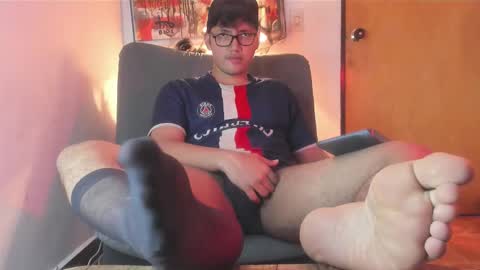 Snapshot of nick_1606 chatting on October 16, 1:24 am nick online show from October 16, 1:24 am