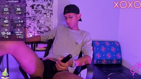 Snapshot of nick_collins20 chatting on December 19, 9:17 pm Nick online show from December 19, 9:17 pm