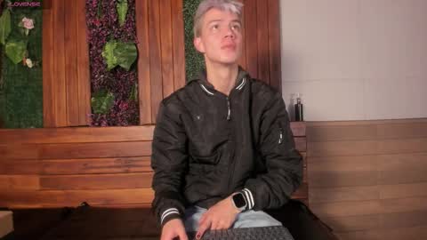 Nick  online show from December 19, 12:24 pm