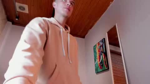 Nick  online show from October 27, 12:40 pm