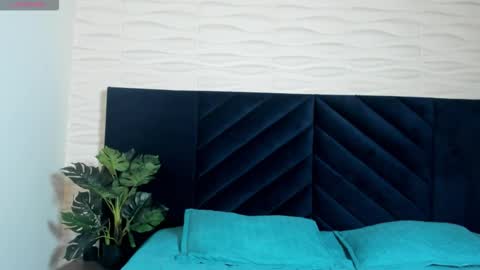 Nick  online show from February 5, 12:23 pm