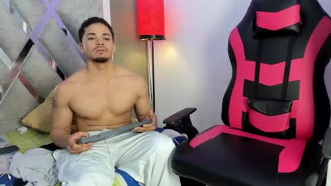 nico_blaze7 online show from November 13, 2:11 pm