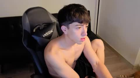 Nicolas online show from February 25, 10:11 pm