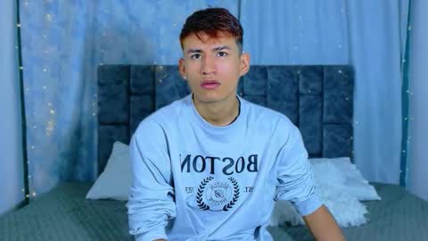 nicolastorres__ online show from March 23, 4:29 am