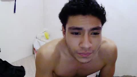 nightwing_01 online show from May 27, 12:07 am