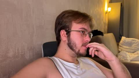 Celine online show from November 5, 6:59 am