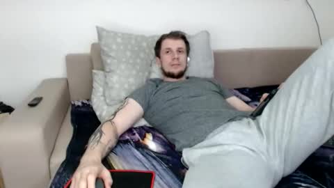 Nick online show from December 18, 11:39 am