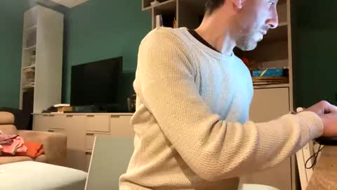 Snapshot of nikofatcock chatting on February 22, 1:11 am Niko online show from February 22, 1:11 am