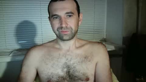 nikolas_vaz online show from October 2, 8:35 pm