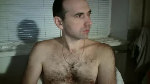 nikolas_vaz online show from December 11, 9:11 pm