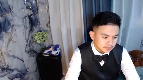 njay_16 online show from September 12, 6:35 am