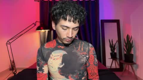 noah_and_steven online show from July 17, 10:38 pm