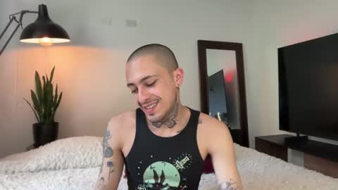 noah_and_steven online show from July 28, 4:39 pm