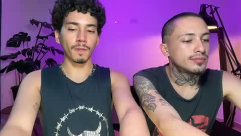 noah_and_steven online show from July 6, 4:20 pm