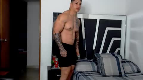 Noah Harris01 online show from December 2, 10:59 am