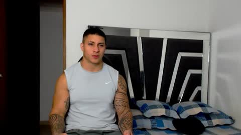 Noah Harris01 online show from March 27, 3:10 am