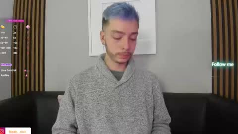 Snapshot of noah_ricci_ chatting on January 26, 12:11 pm    online show from January 26, 12:11 pm