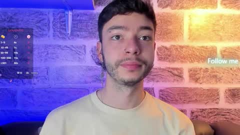 Snapshot of noah_ricci_ chatting on October 2, 12:53 pm    online show from October 2, 12:53 pm