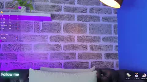    online show from March 29, 12:27 pm