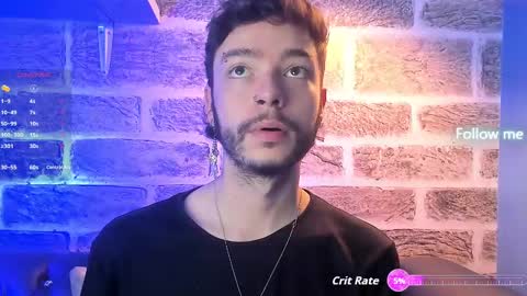 Snapshot of noah_ricci_ chatting on October 18, 11:09 pm    online show from October 18, 11:09 pm
