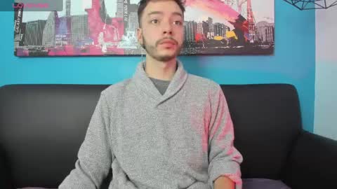 Snapshot of noah_ricci_ chatting on January 2, 12:24 pm    online show from January 2, 12:24 pm