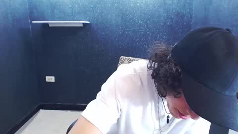 noah_sokolov online show from January 12, 1:53 am