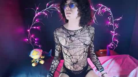 Noah Xtar online show from November 13, 3:00 am