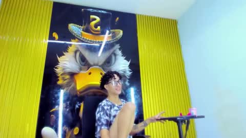 noaneon_ online show from March 14, 11:50 am