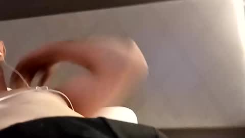 nobodee69 online show from March 15, 11:00 pm