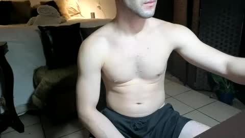 nobudget06 online show from February 13, 2:12 am