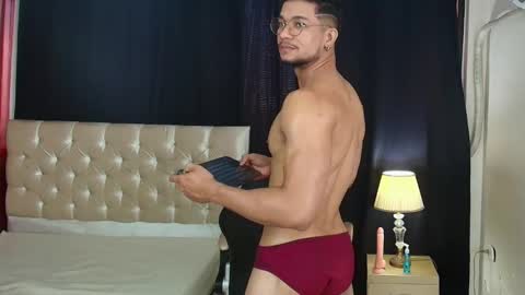 Im Nolan  online show from February 13, 9:42 pm